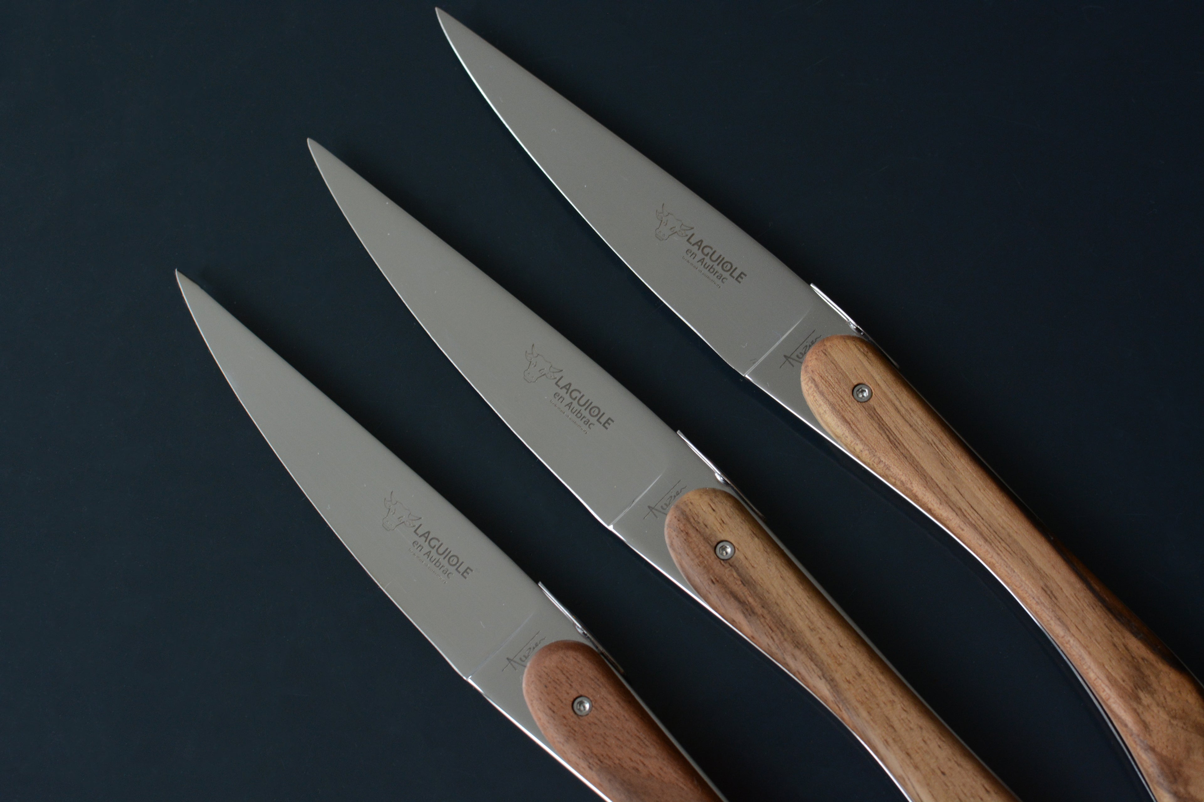 Cuchillos para carne Laguiole En Aubrac con mangos de nogal