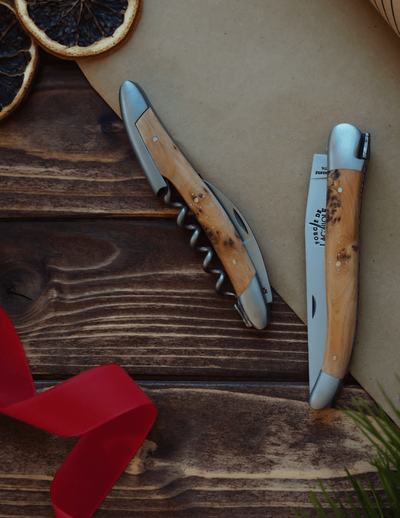 Estuche de regalo - Enebro - Abridor de vinos y navaja de bolsillo de sumiller