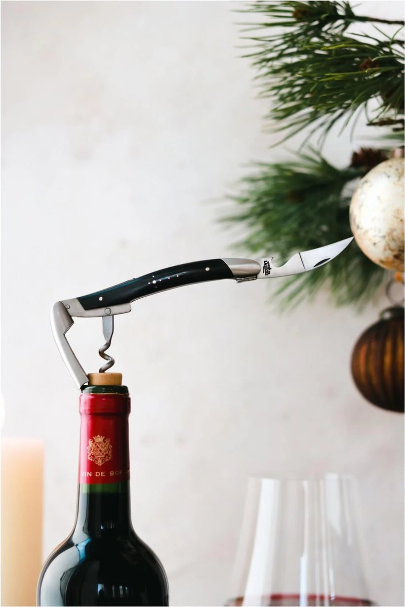 Set de regalo - Cuerno Oscuro - Abridor de vinos y navaja de bolsillo de sumiller. Acabado pulido