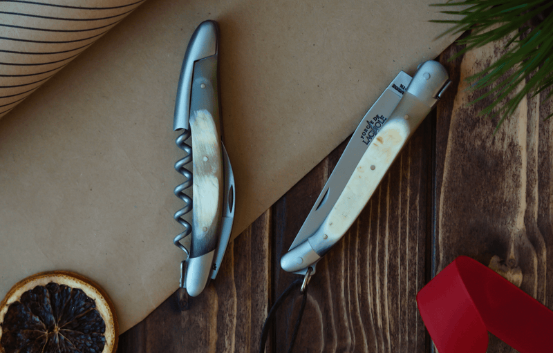 Juego de regalo - Cuerno de vaca Aubrac - Cuchillo de sumiller y cuchillo plegable - Forge De Laguiole