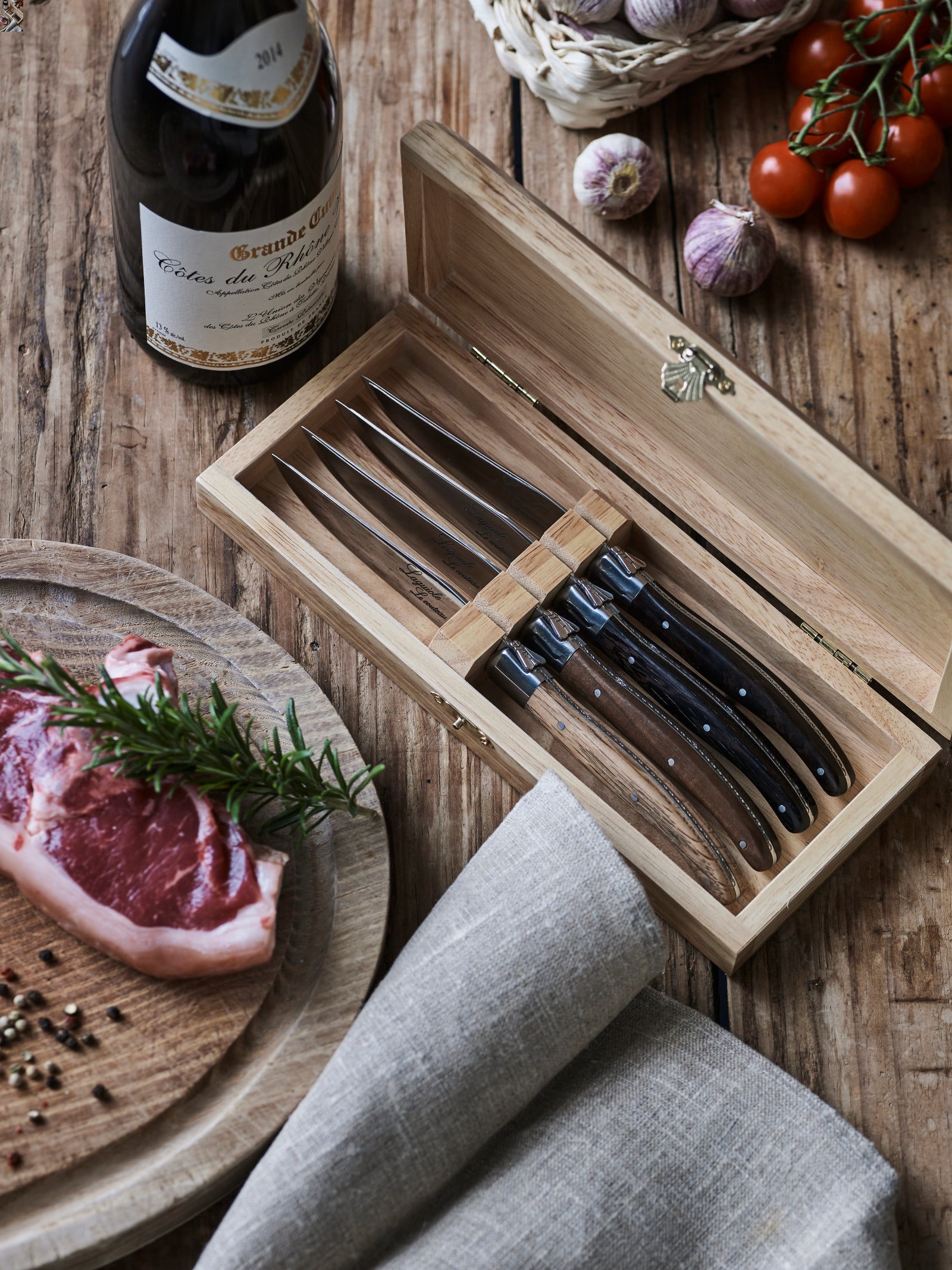 Laguiole Le couteau madera mixta (Ébano, Wenge, Nogal, Roble)